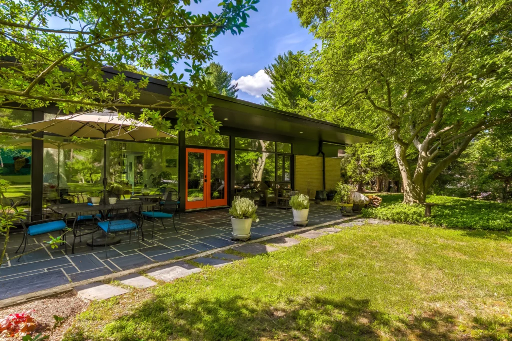 3005 Old Court Road-0017_17_11zon